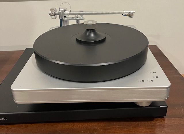 Clearaudio Performance DC with Verify Tonearm 4