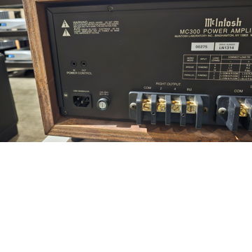 McIntosh MC300