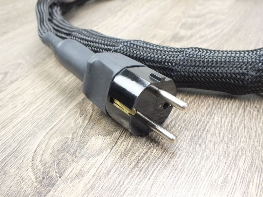 NBS Black Label II power cable 1,8 metre