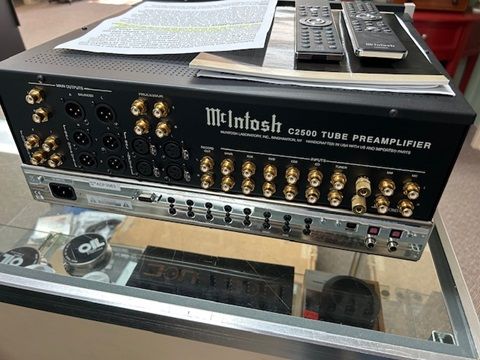 McIntosh C2500 10