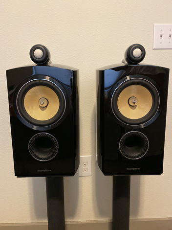 B&W (Bowers & Wilkins) 805 D2 With Speaker Stands Inclu...