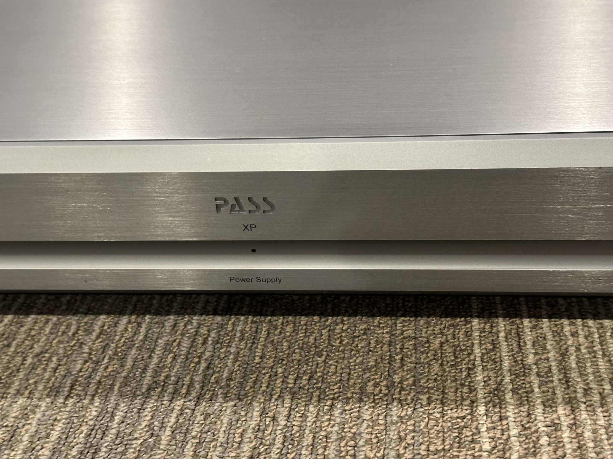 Pass Labs XP-22 Preamplifier (Silver) 10