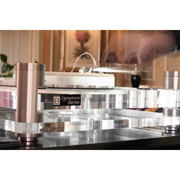 Basis Debut Signature Diamond Vacuum Turntable, with Sy...