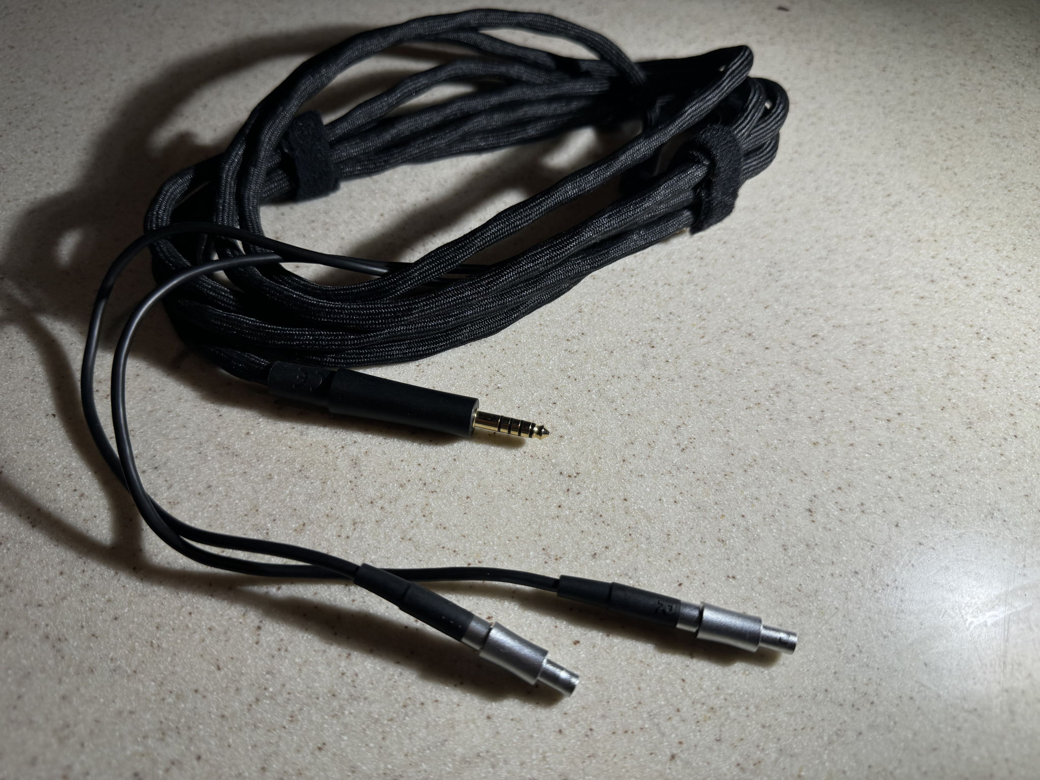 Sennheiser HD800S w/ balanced & unbalanced cables 10