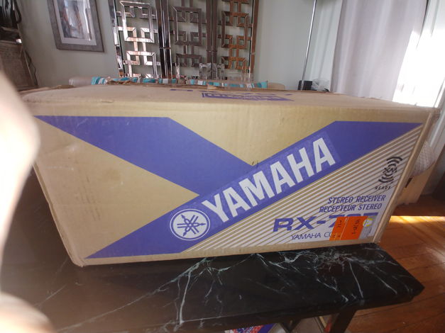 Yamaha RX-797 Receiver NEW !!!