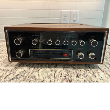McIntosh C33  Preamp
