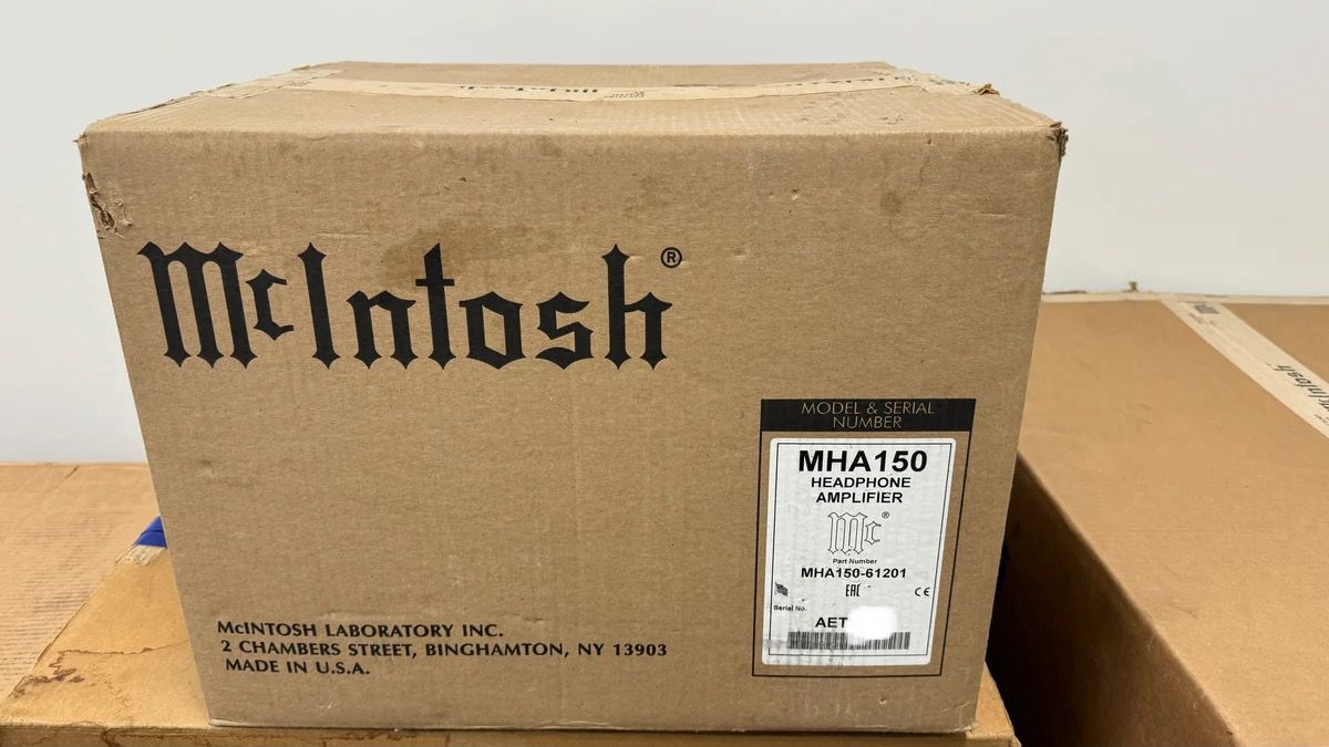 McIntosh MHA150 Headphone & Integrated Amplifier ~ NEW ... 3