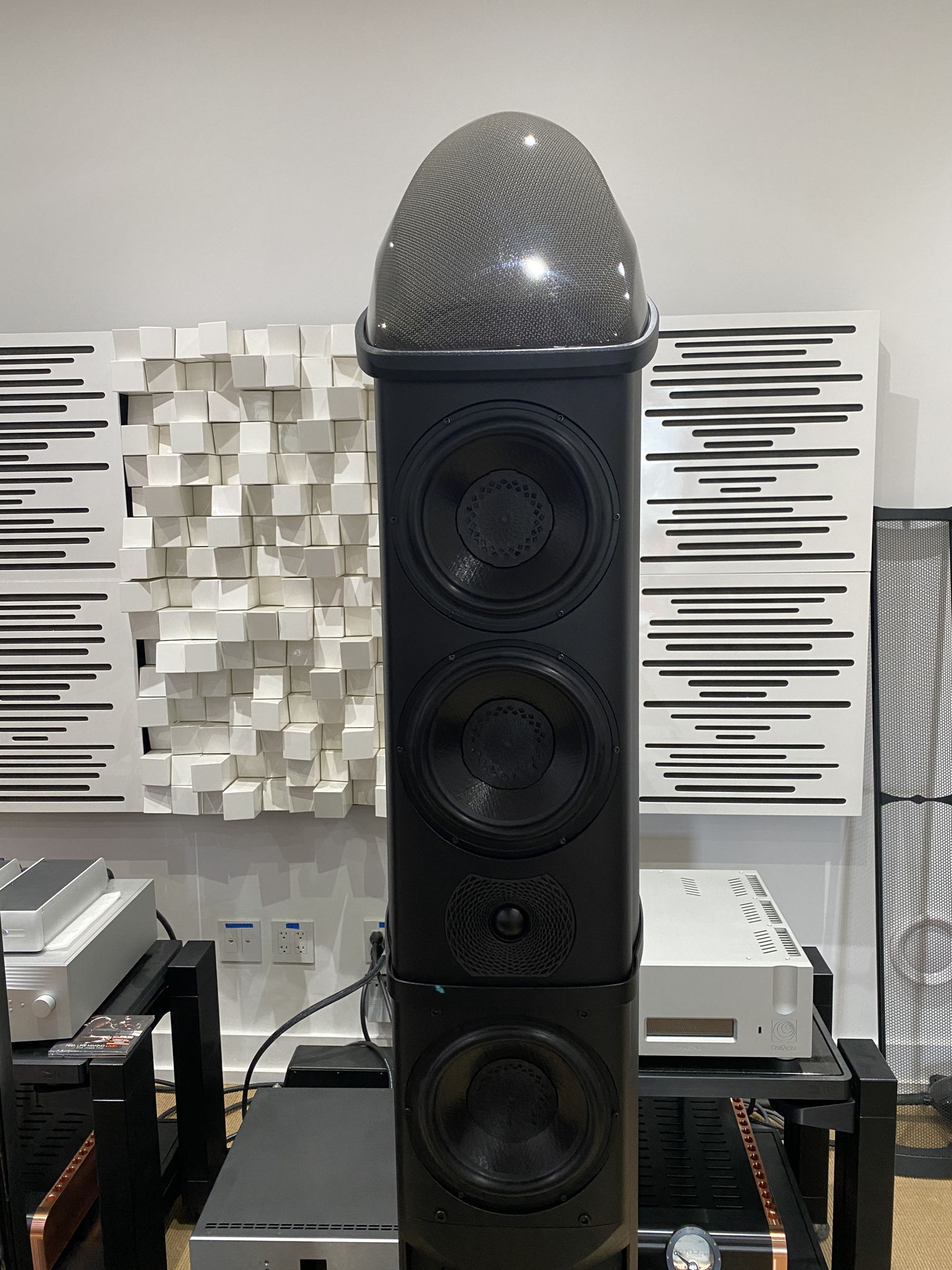WILSON BENESCH EMINENCE LOUDSPEAKERS IN EXCELLENT CONDI... 12