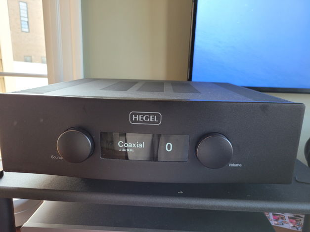 Hegel H390 Mint Incredible Integrated Amplifier.  Airpl...