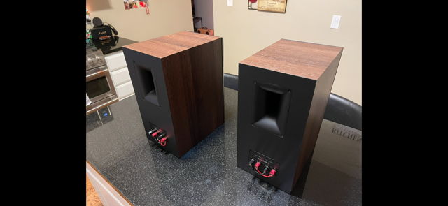 Klipsch RP600M II Walnut Bookshelves!! 5