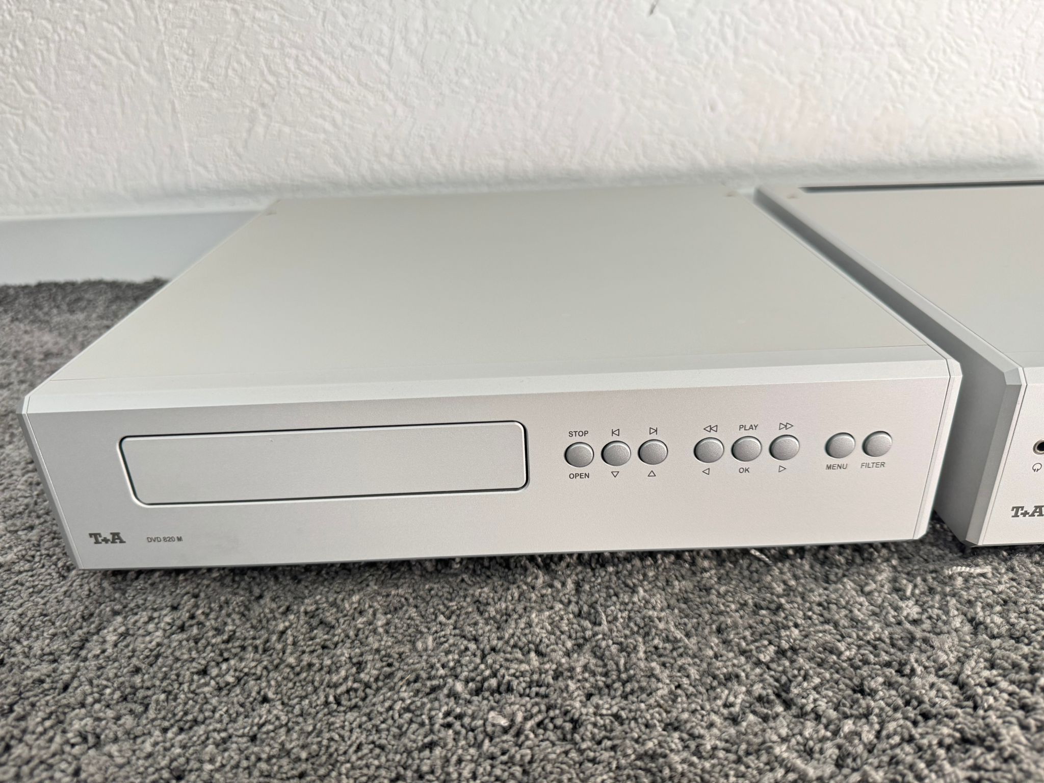 T+A Elektroakustik M820 M 820 complete system in silver 13