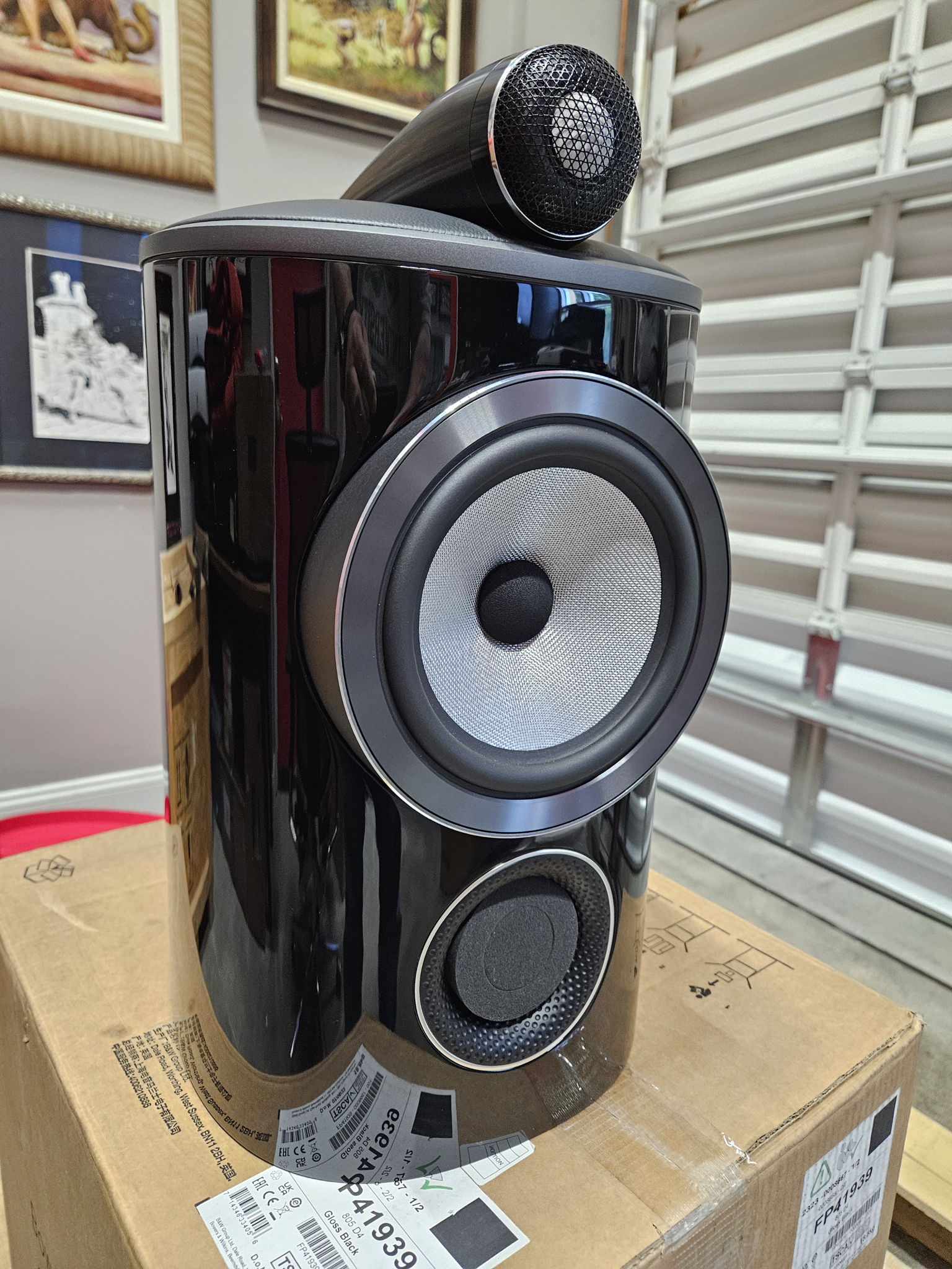 B&W (Bowers & Wilkins) 805  (stands not included) Price...