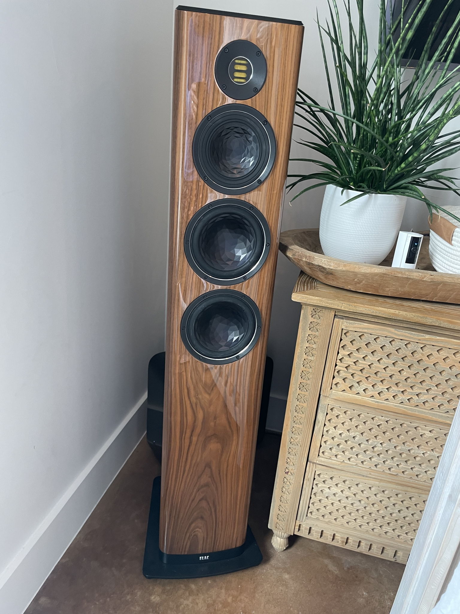 Elac Vela FS 409 Speakers - Gloss Walnut 15