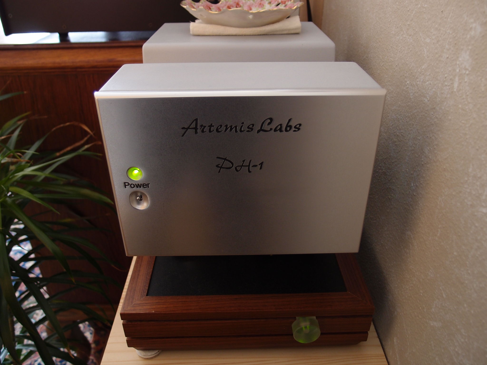 Artemis Labs Ph-1 Phono Stage All Tubed, No JFETS, No Step Up Transformers