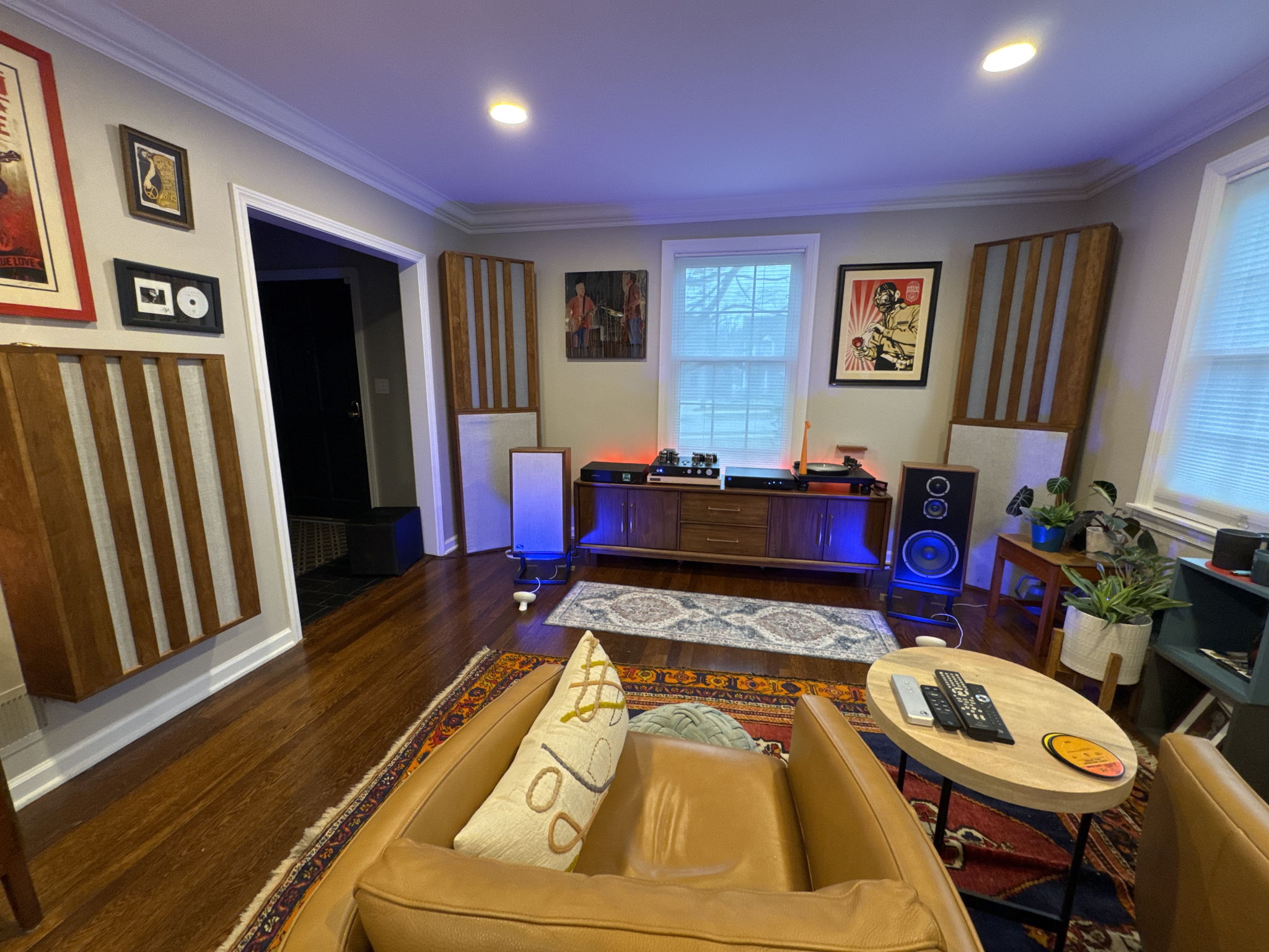 Listening room