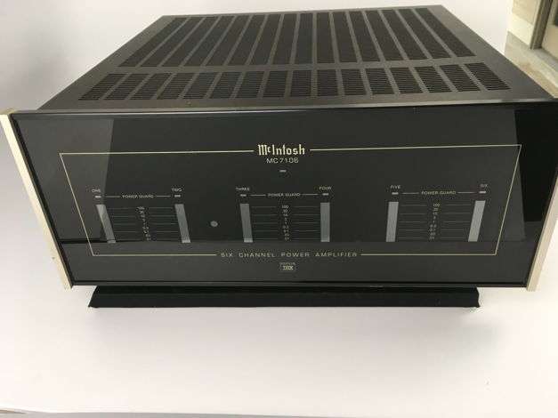 McIntosh MC-7106 6 Channel Solid State Amplifier