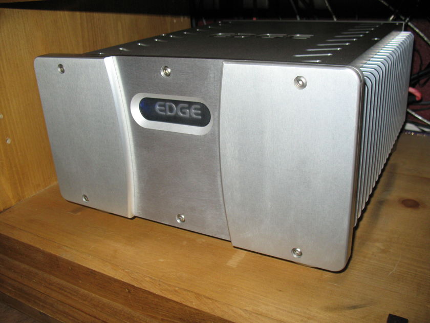 Edge Electronics NL 10.1 Amp stereo 225 Watts per channel