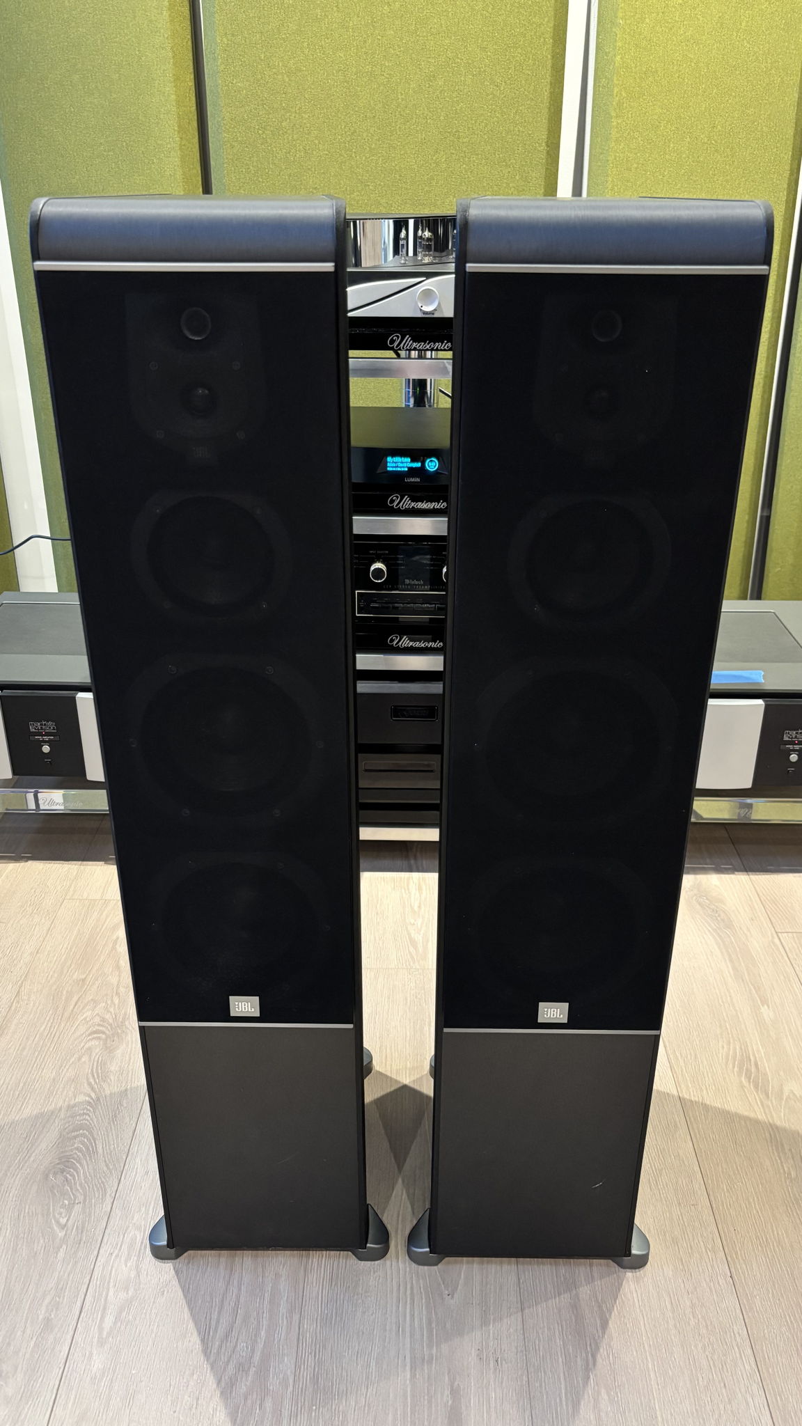 JBL ES80 Full Range Tower Speakers VERY GOOD 2