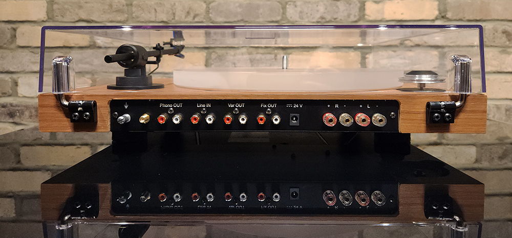 Pro-Ject Audio Systems Juke Box S2 in Walnut w/ Ortofon... 12