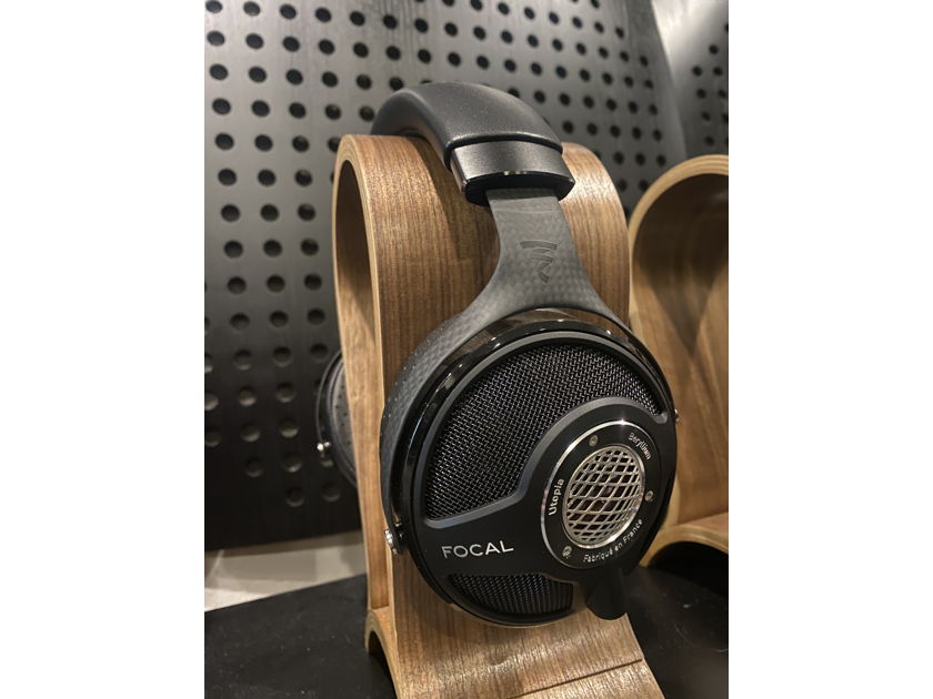 Focal Utopia Headphones (Black, Demo)