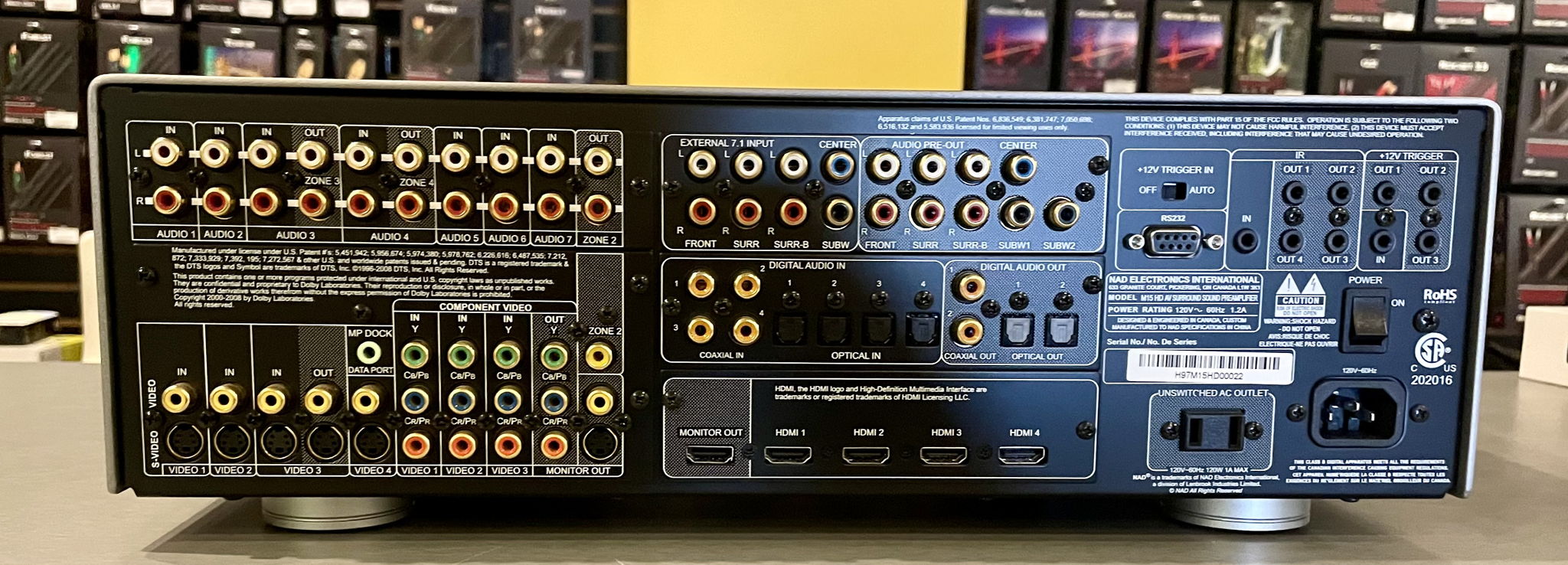 NAD M15 HD Surround Sound Preamplifier [Gen. 1] 4