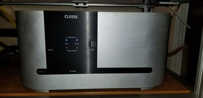 Classe CA-2200 stereo amplifier with no fees