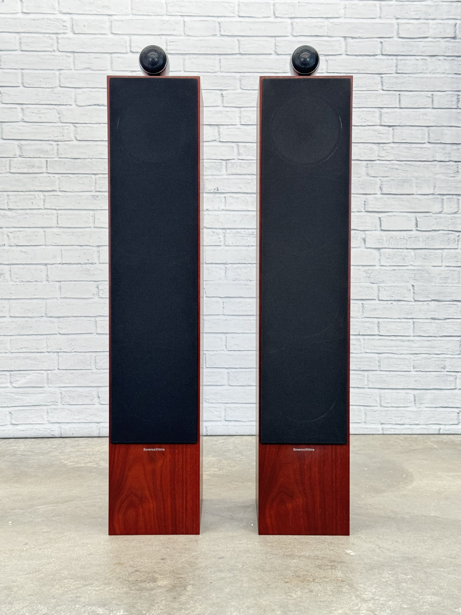 B&W (Bowers & Wilkins) 702 S2 Floor Standing Speakers i... 2