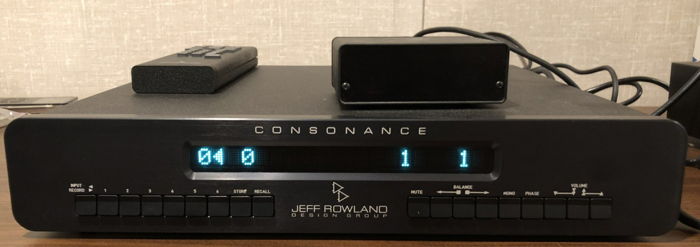 Jeff Rowland Consonance Preamplifier with Phono/ Remote