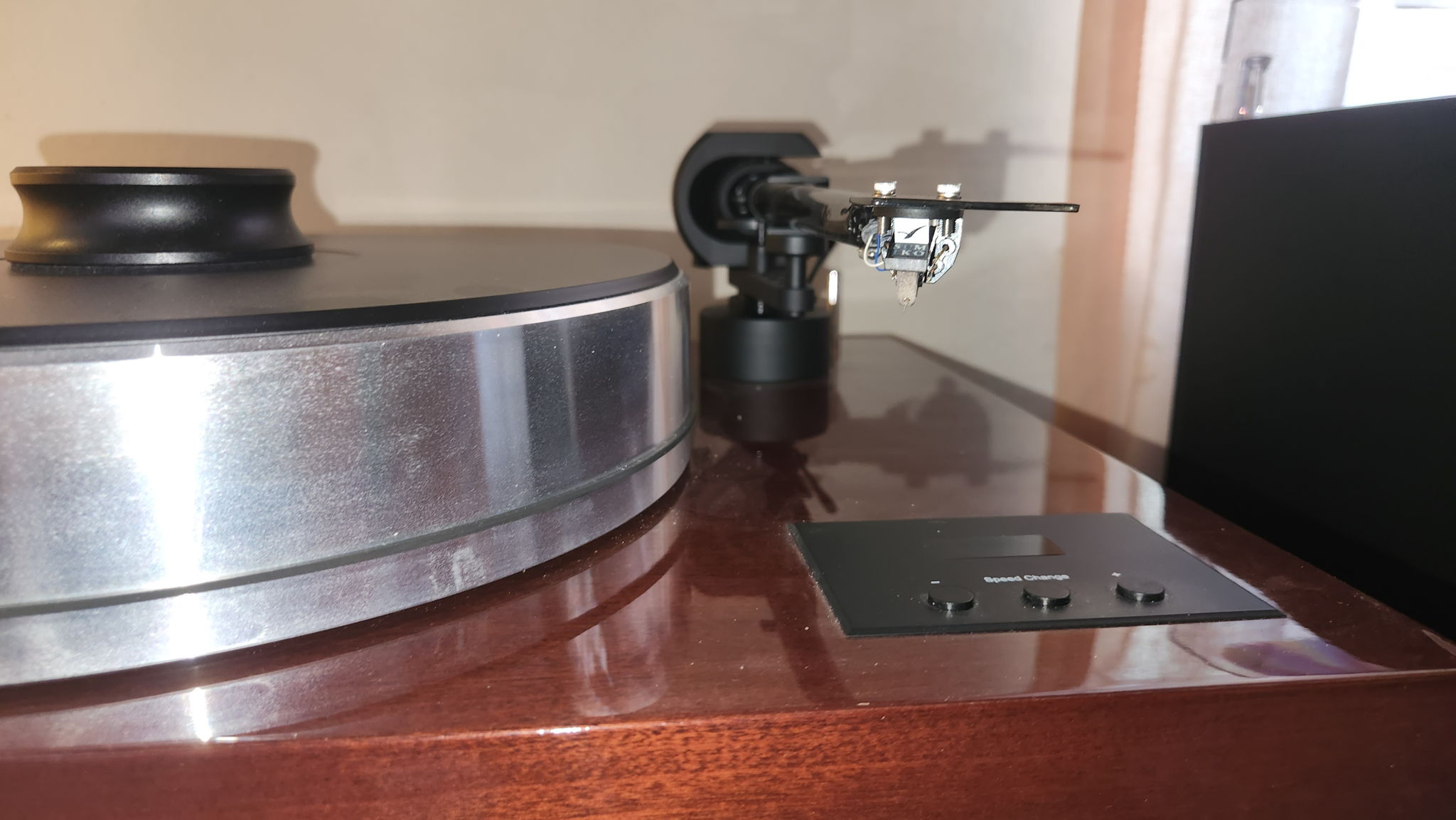 Pro-ject Xtension 10