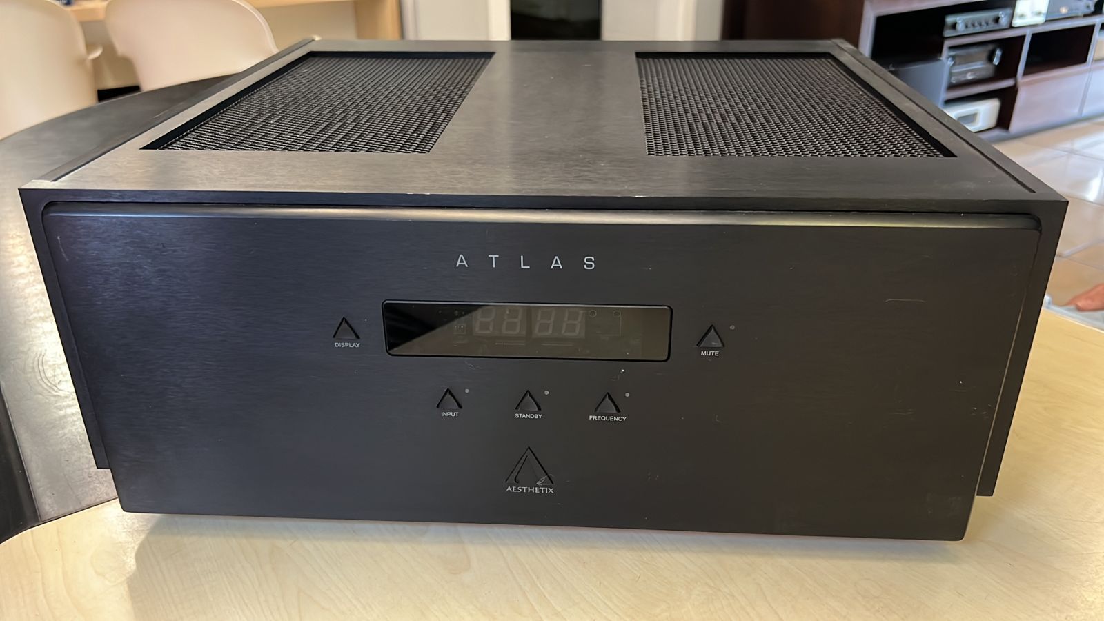 Aesthetix Atlas Stereo Amplifier