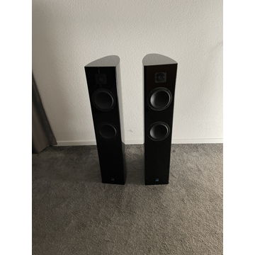 Gauder Akustik Arcona 80 MKII speakers in black gloss