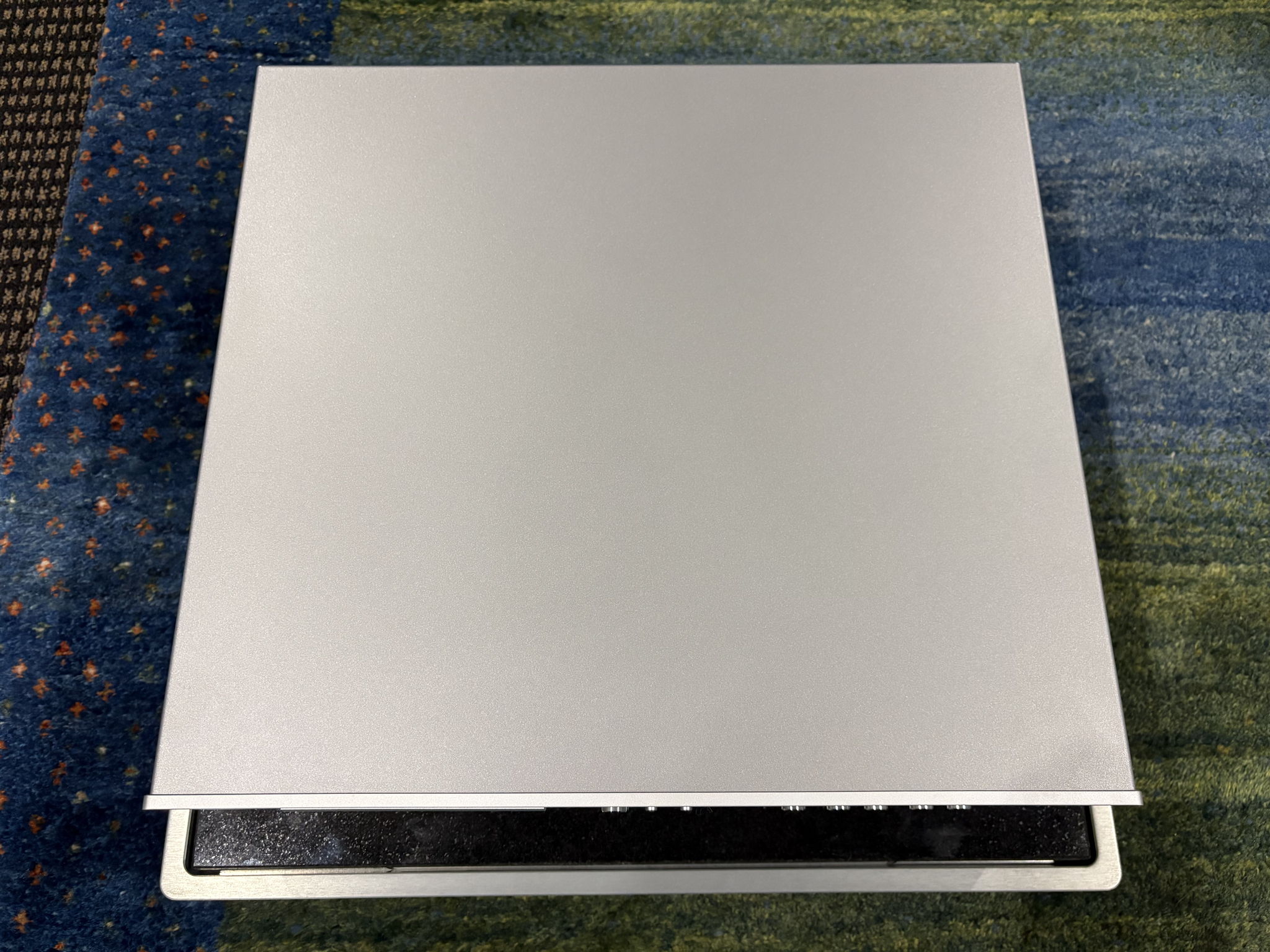 Luxman D-03X CD Player in Silver 3