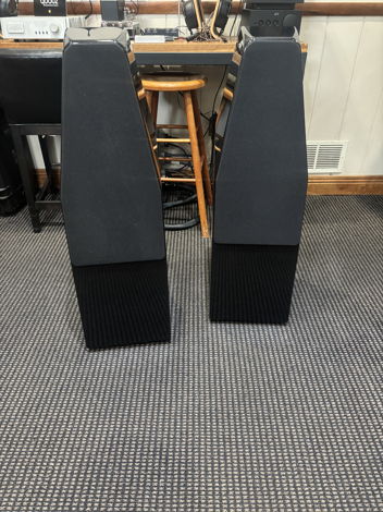 Wilson Audio Certified Authentic™ Pre-Owned Sabrina Lou...