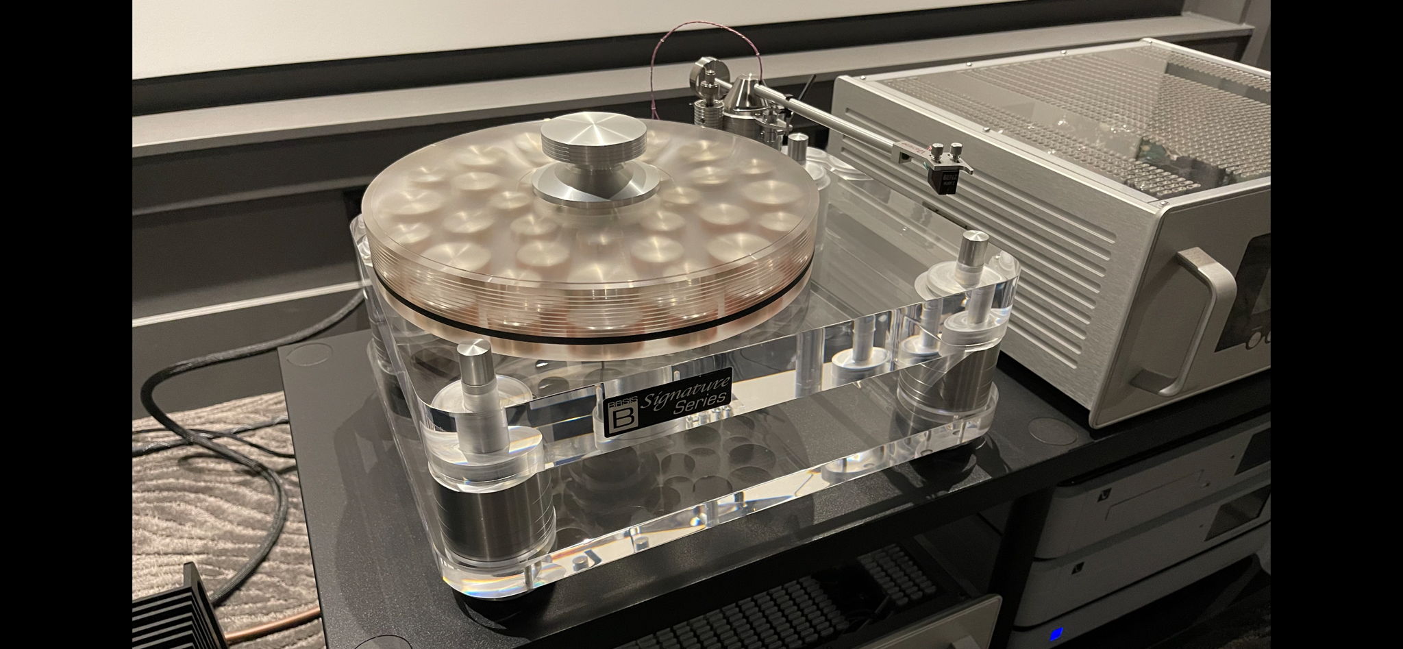 Basis Turntable