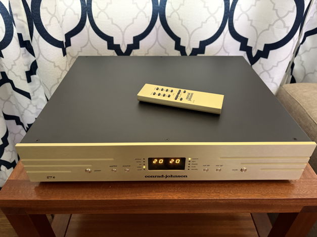 Conrad Johnson ET6SE Pre-Amp with Phono Stage (Like New...