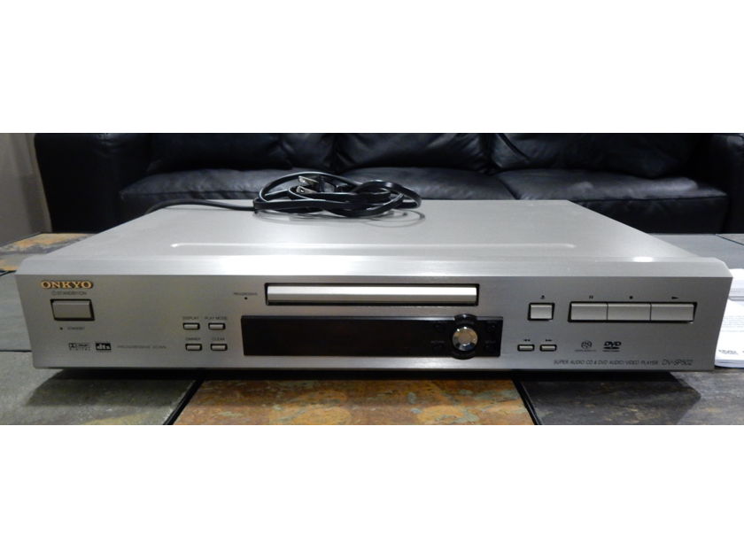 Onkyo DV-SP502 Universal SACD DVD-A DVD CD player w 5.1 analog outputs