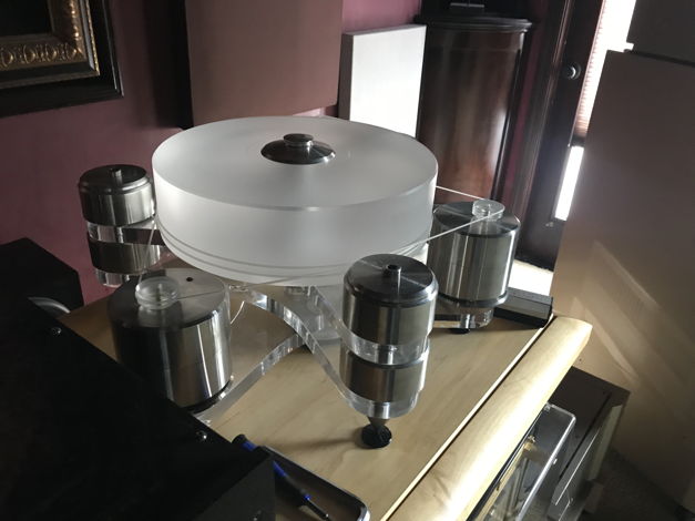 Clearaudio master reference turntable