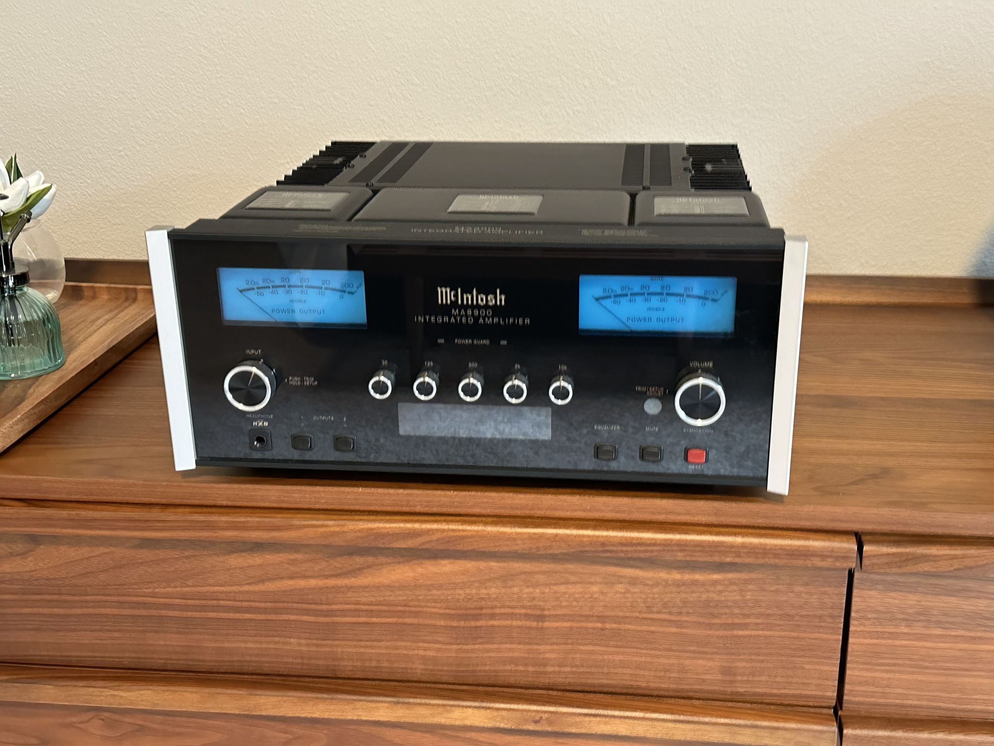 McIntosh MA-8900 2