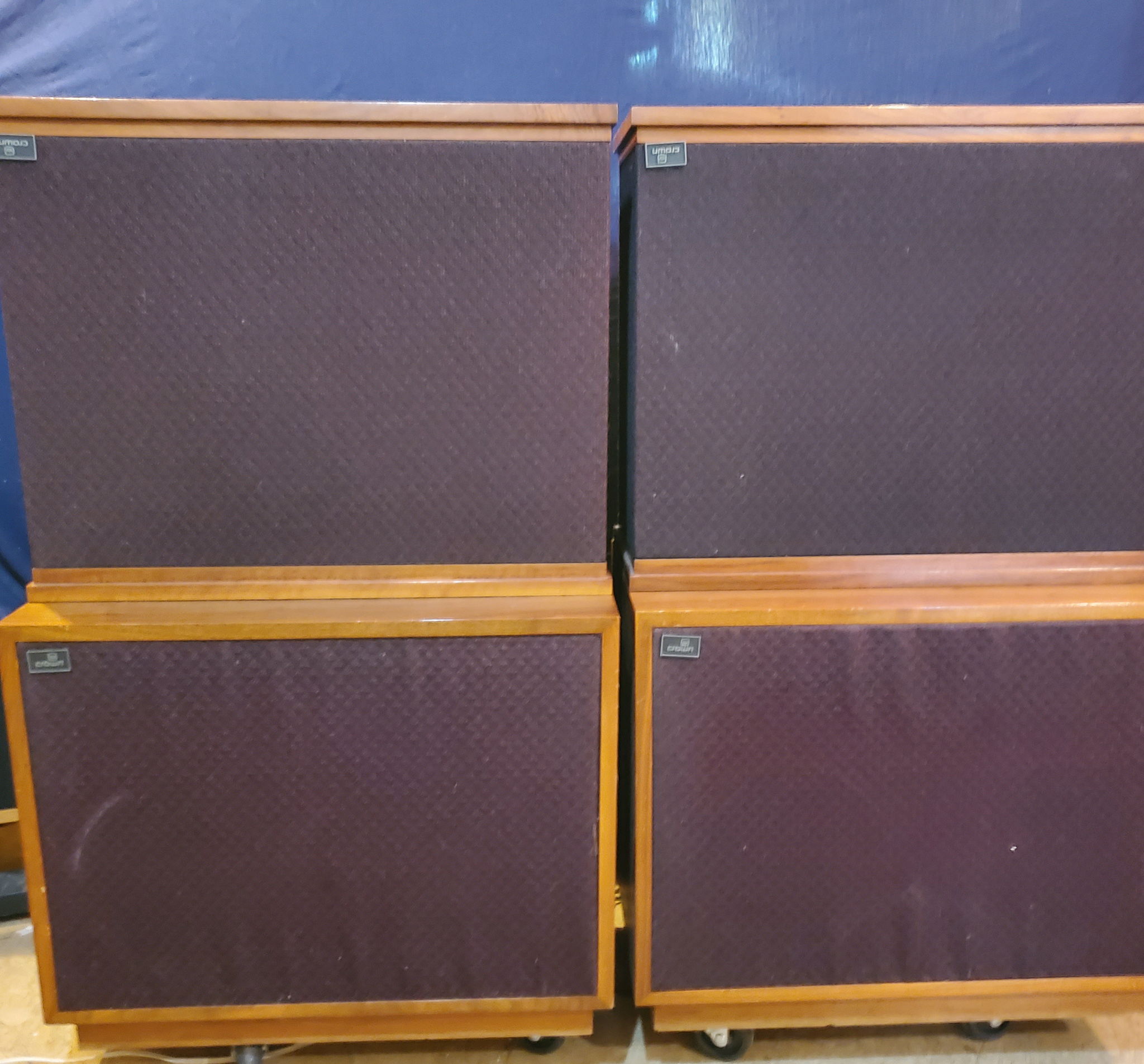 Vintage crown hot sale speakers