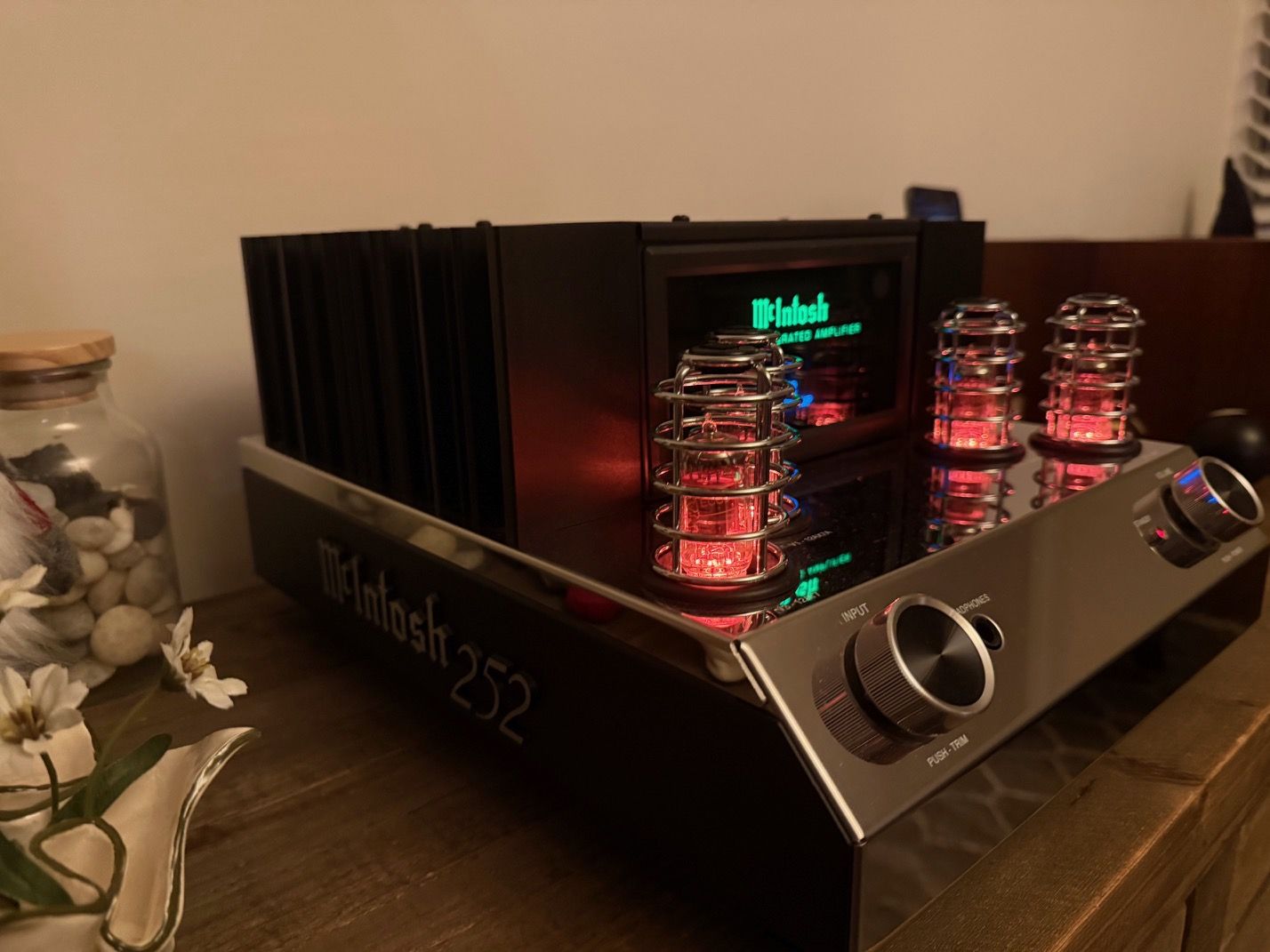 McIntosh MA252 8