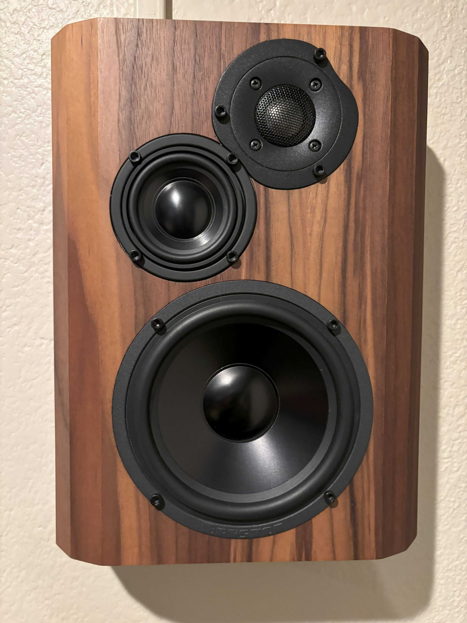 Bryston  Model TOW On-Wall High Performance Speakers - ...