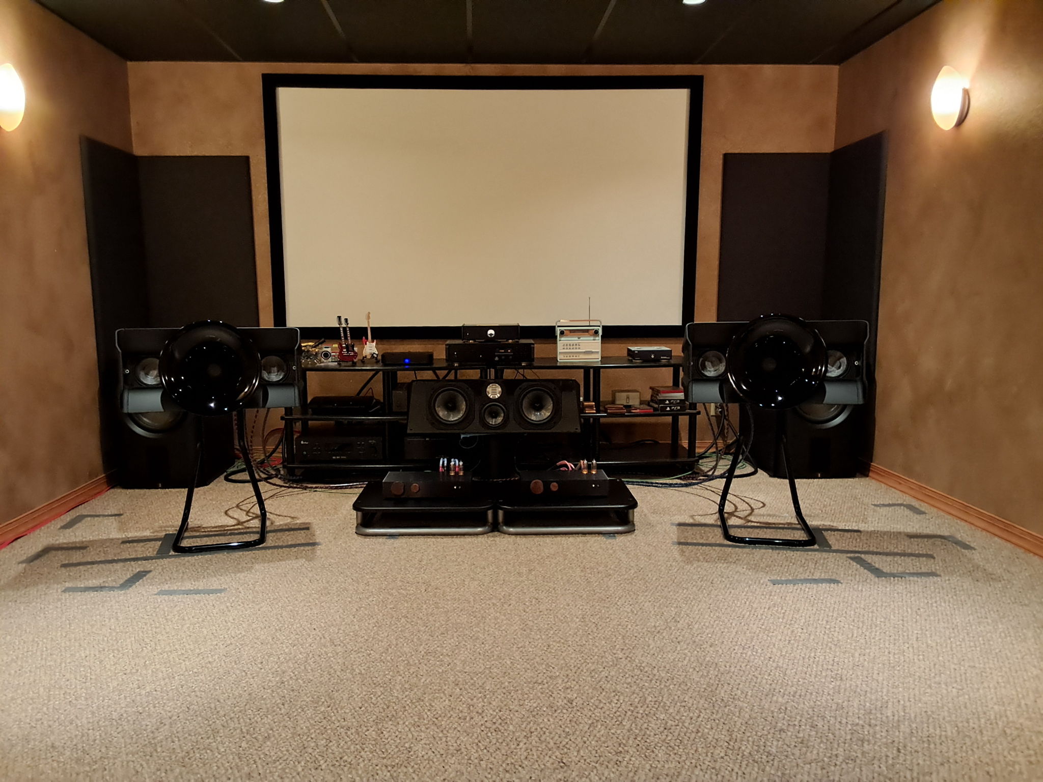Colibri C2 Loudspeaker Landscape Orientation