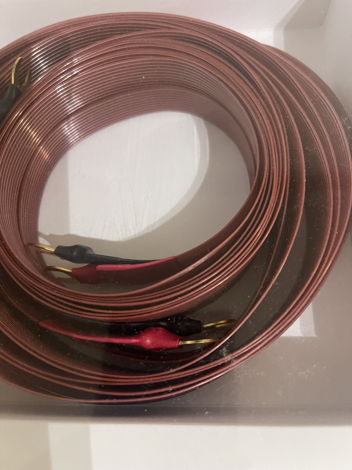Nordost red dawn  pair speaker cables 2.5 spades