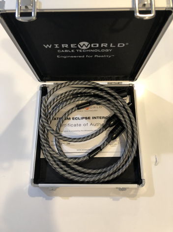 Wireworld Platinum Eclipse 8 XLR 1.5m interconnects