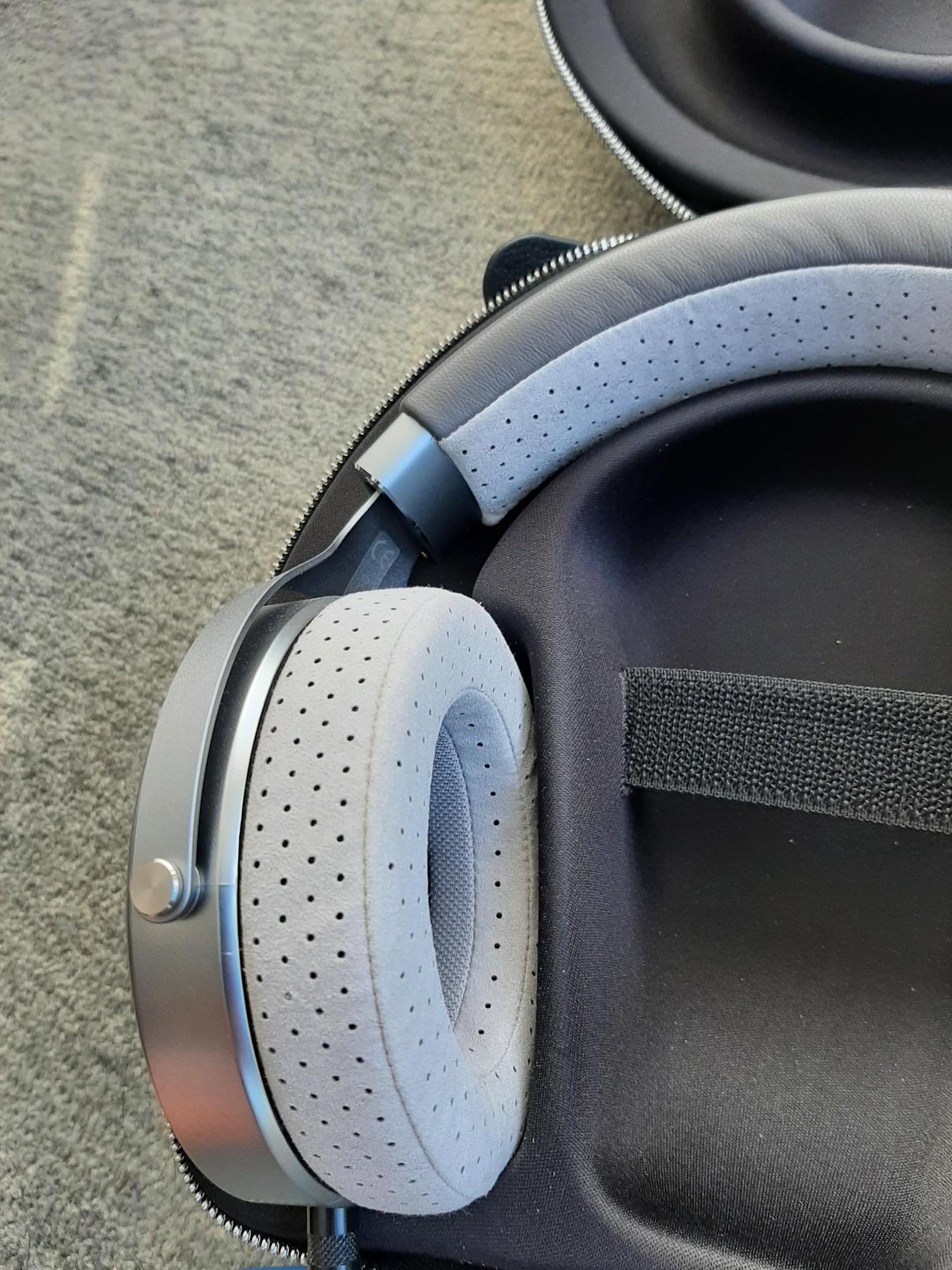 FOCAL CLEAR - AS NEW 6