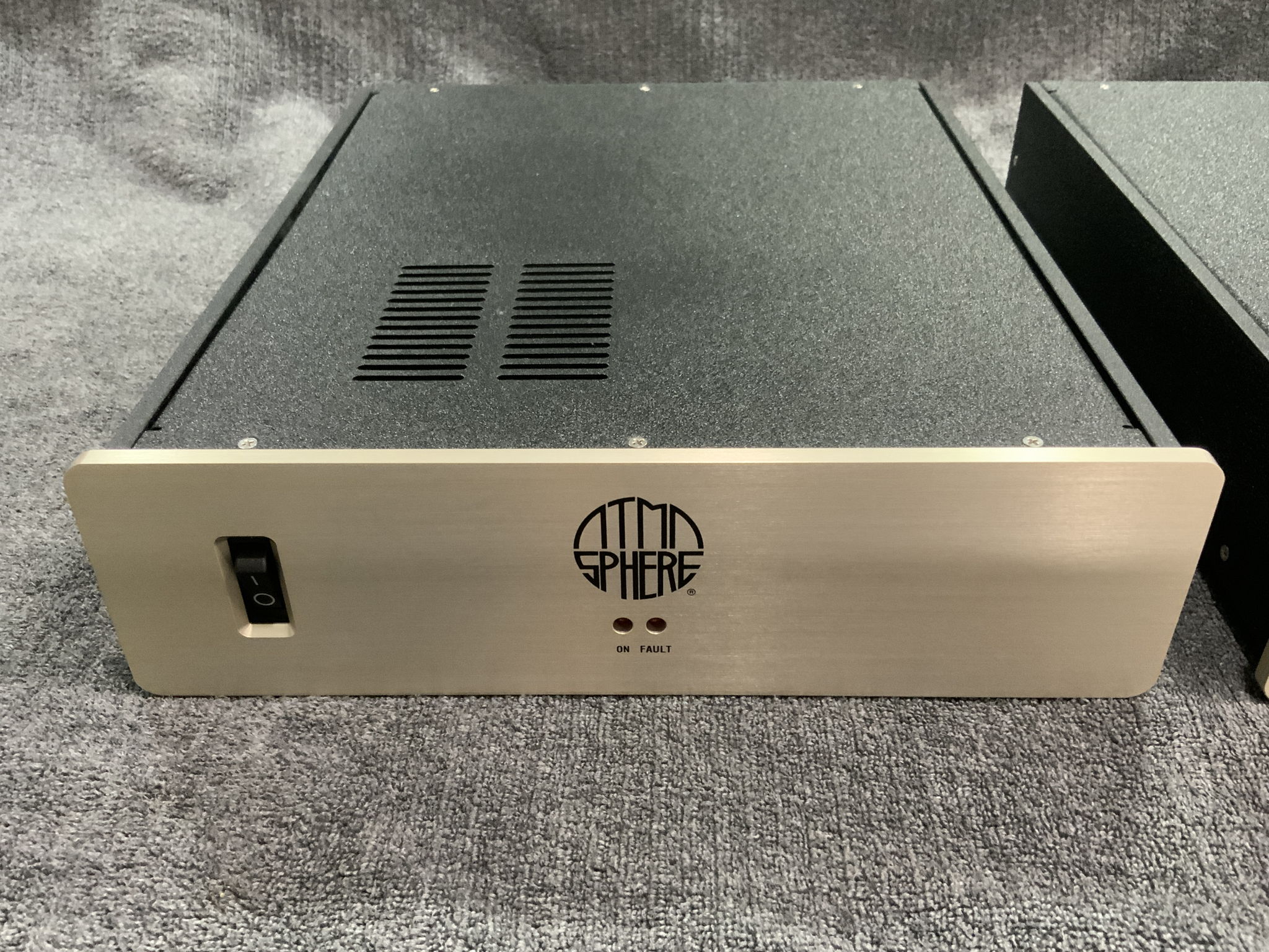 Atma-Sphere Class D monoblock amplifiers (amazing) Demo 3