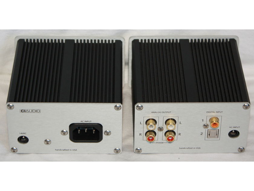 Channel Islands Audio VDA-2 DAC with the VAC-1 Power Supply.