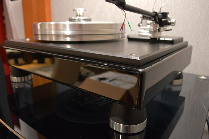 VPI Industries Classic 3 with JMW 10.5' Reference Uni-p...