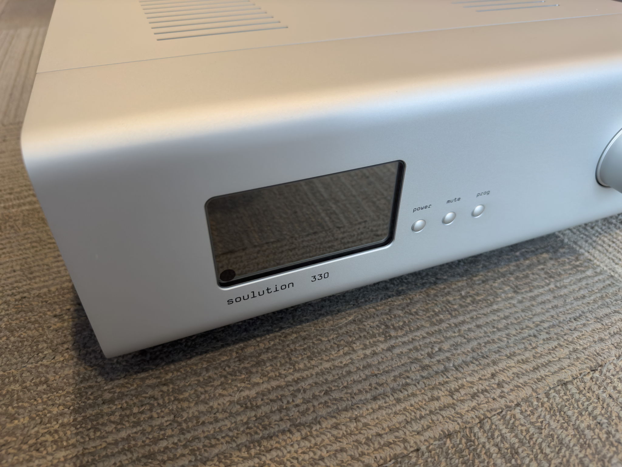 Soulution 330 Integrated Amplifier (MINT!) 3