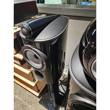 B&W (Bowers & Wilkins) 805  (stands not included)